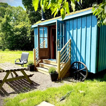Highland Hideaway *